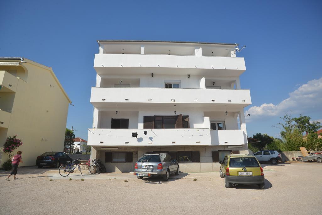 Apartments Citrus Turanj Luaran gambar