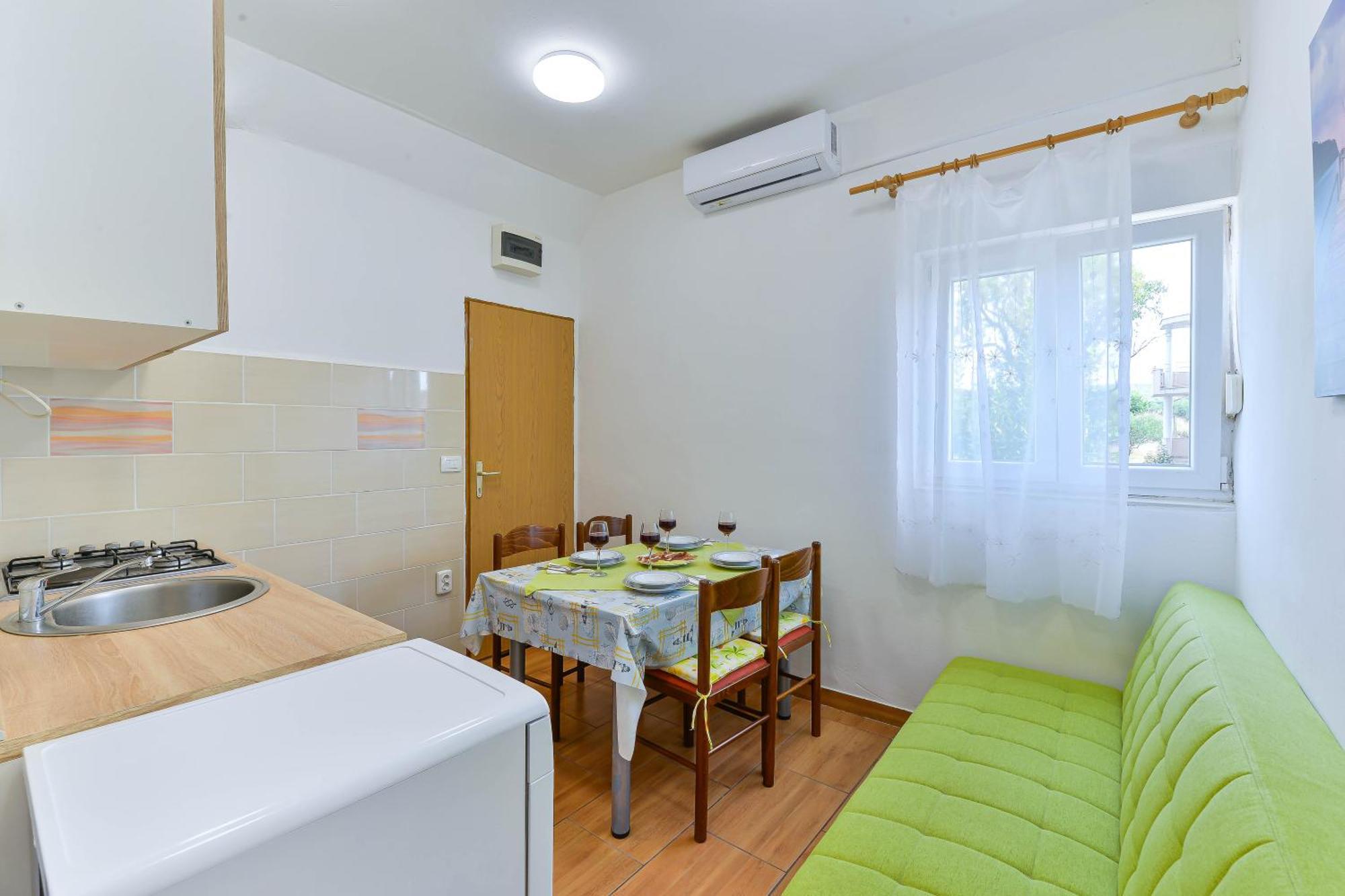 Apartments Citrus Turanj Luaran gambar