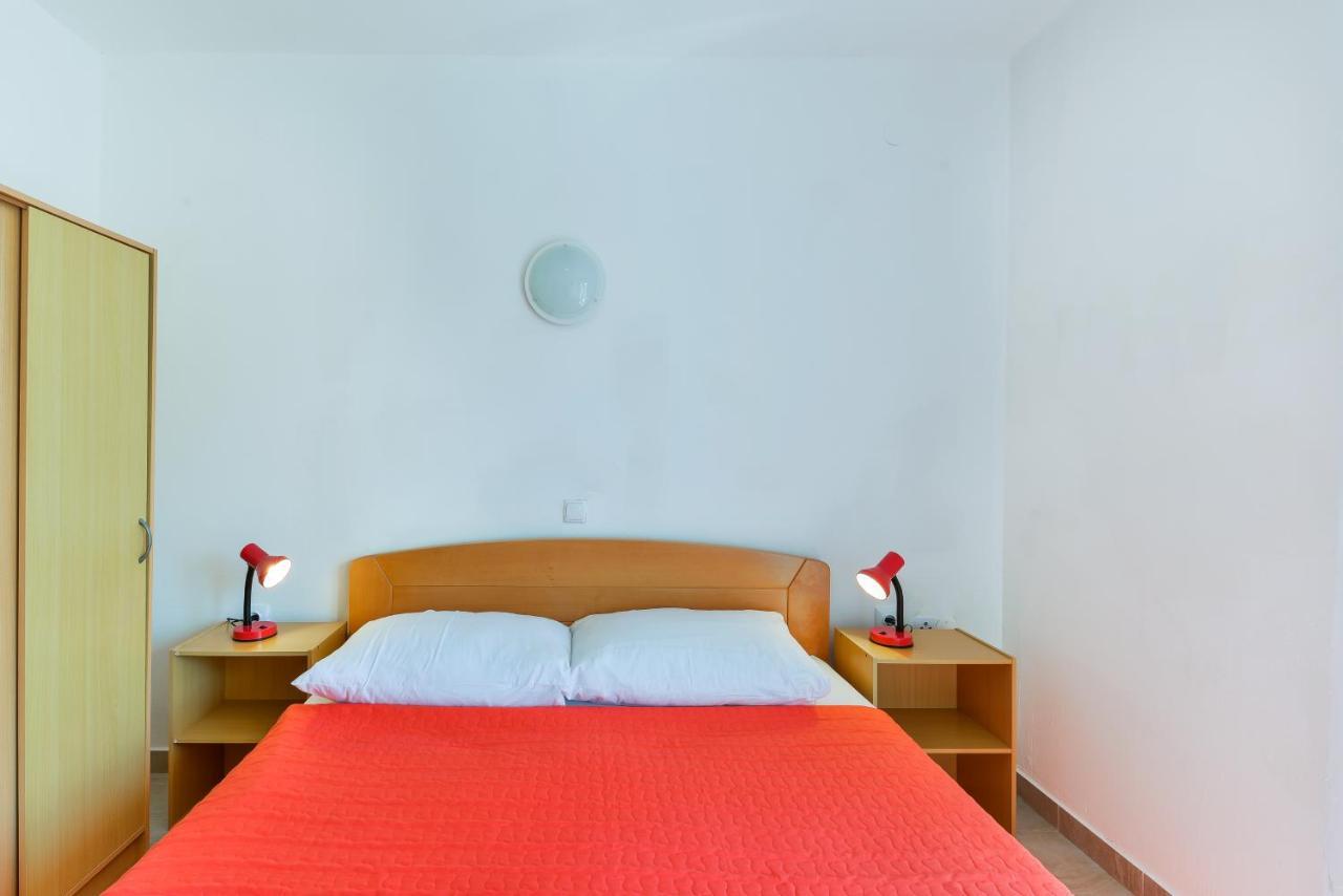 Apartments Citrus Turanj Luaran gambar