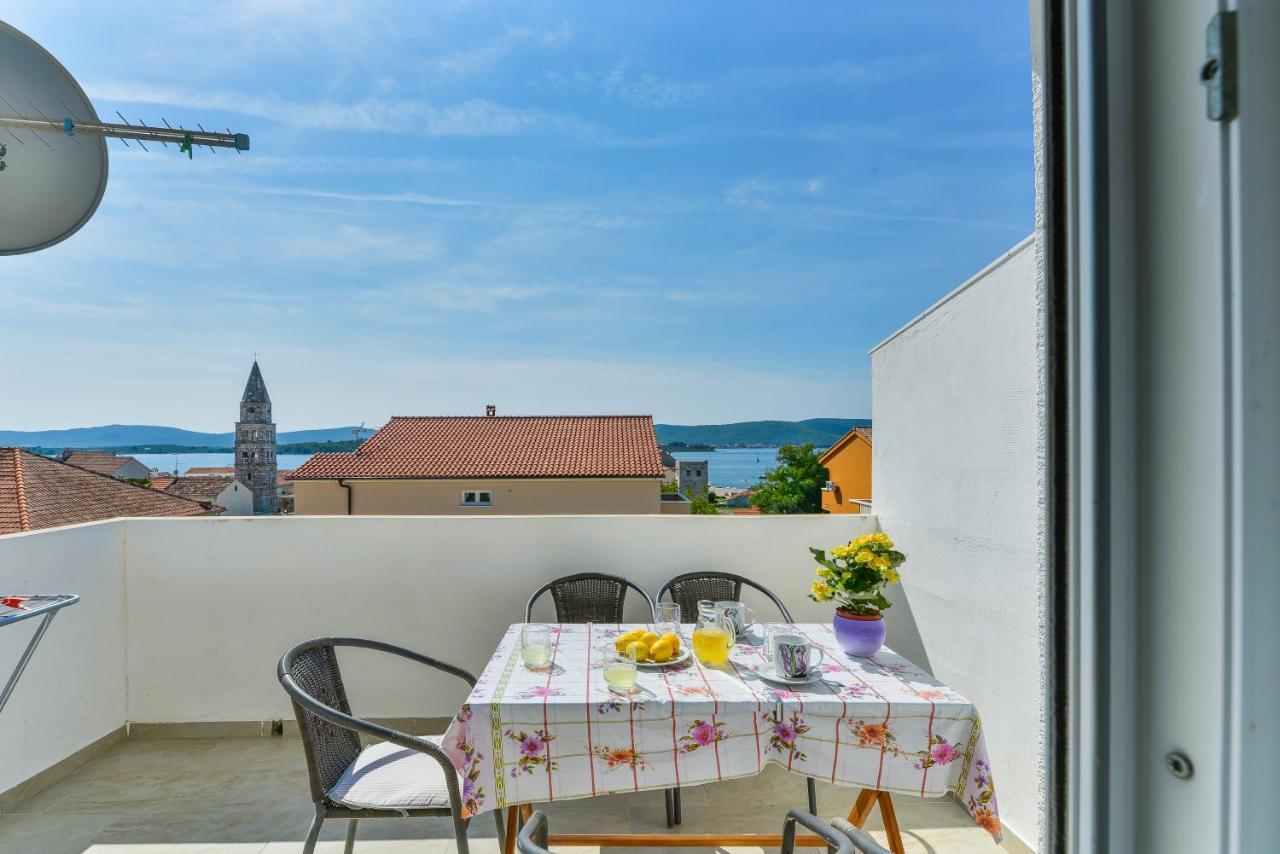 Apartments Citrus Turanj Luaran gambar