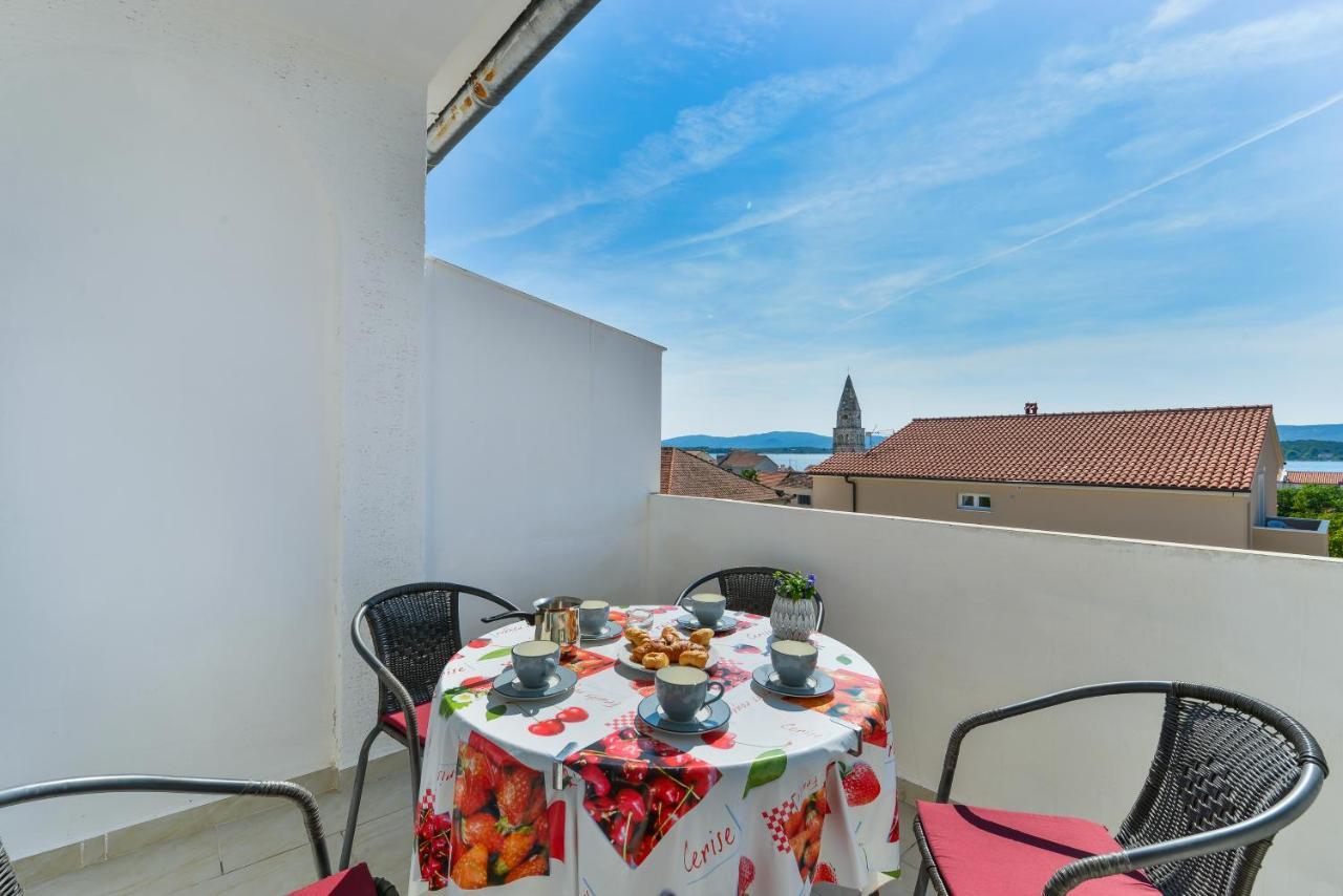 Apartments Citrus Turanj Luaran gambar