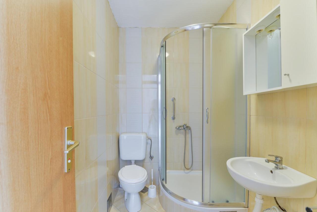 Apartments Citrus Turanj Luaran gambar