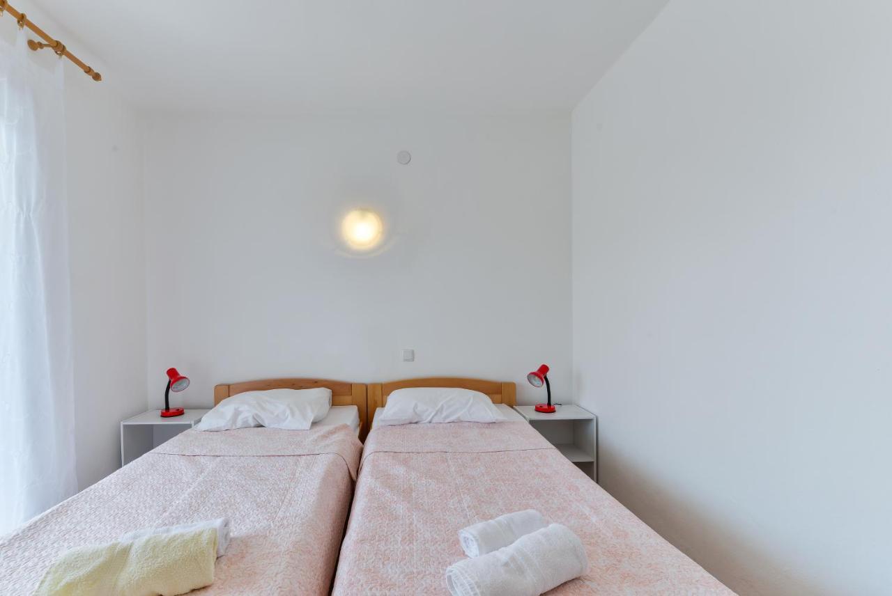 Apartments Citrus Turanj Luaran gambar