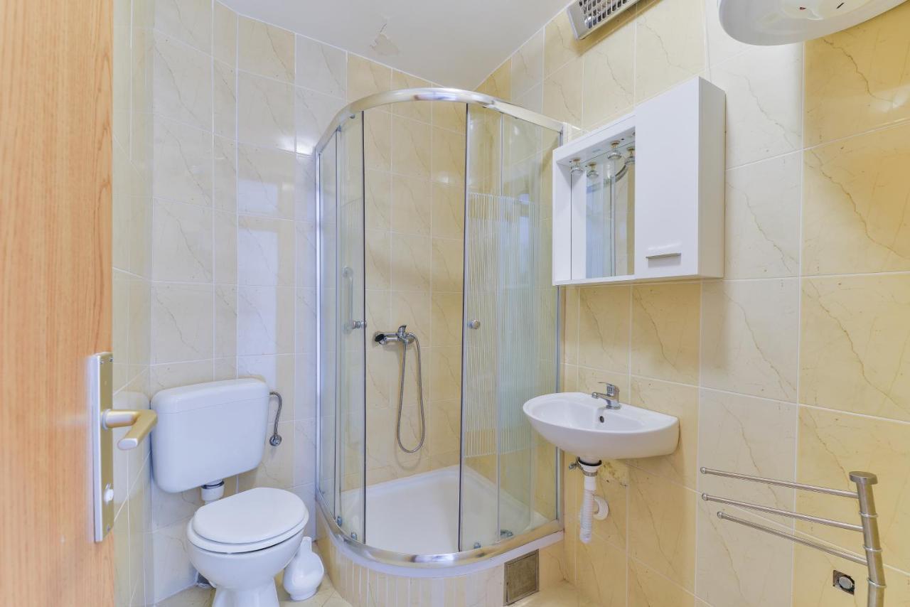 Apartments Citrus Turanj Luaran gambar